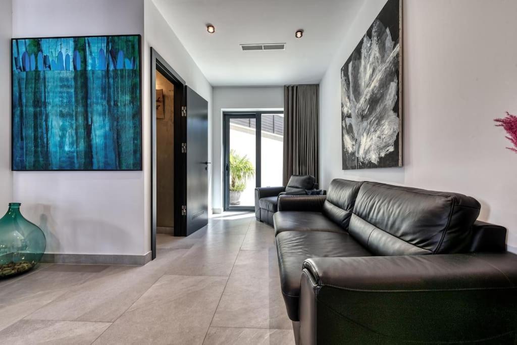 Apartment One B With Heated Private Pool Дубровник Екстериор снимка