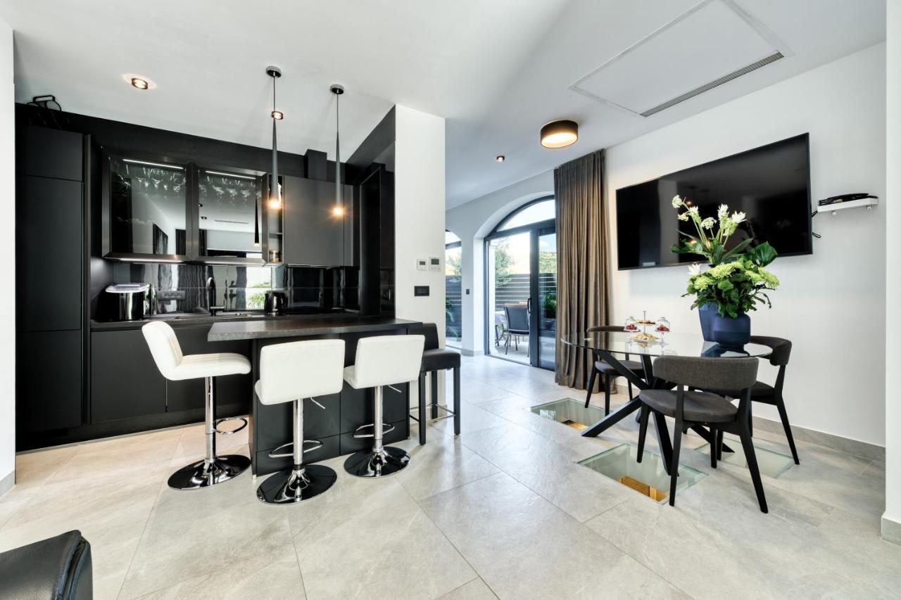 Apartment One B With Heated Private Pool Дубровник Екстериор снимка