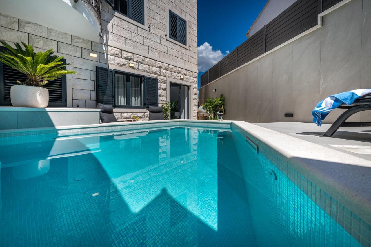 Apartment One B With Heated Private Pool Дубровник Екстериор снимка